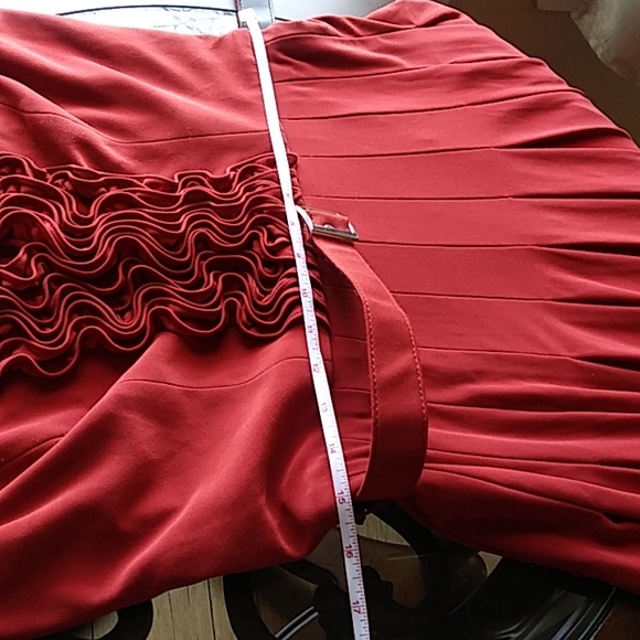 Adrianna Papell Ruffle Neckline belted Pleated Dress. Size 8 EUC - Picture 17 of 17
